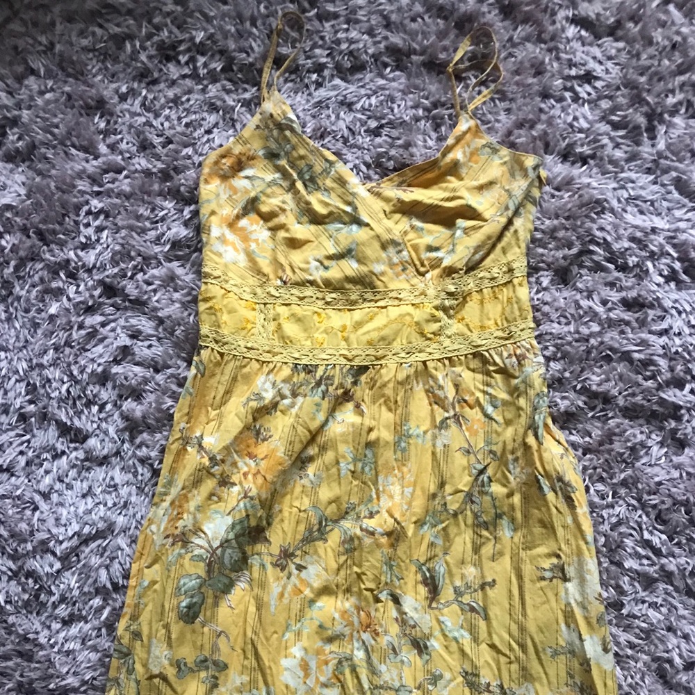 yellow floral dress